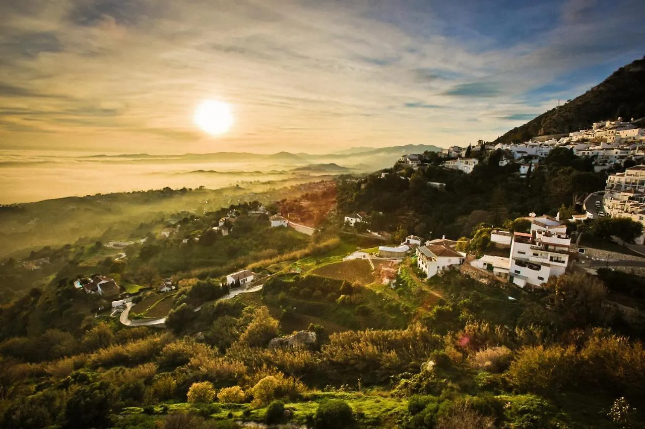 Apartment Sea To Sky Suites - Mijas Pueblo Spain